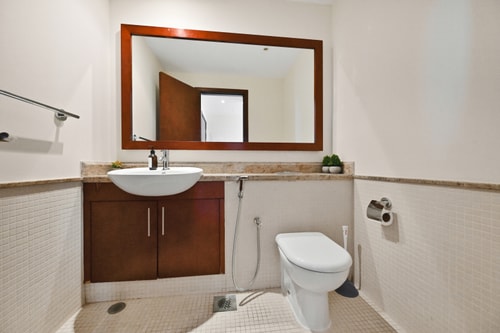 Steps from Dubai Mall: Apartment with Pool & Sauna, photo 28 of 51