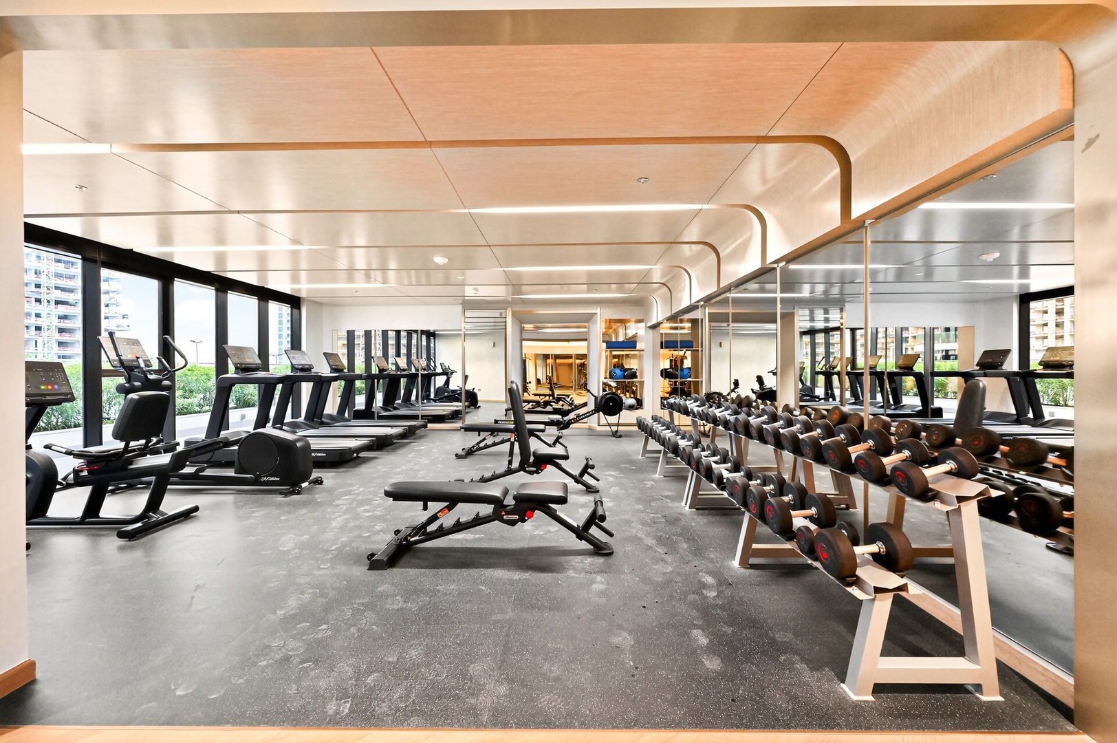 Studio with Pool and Gym in the DT دبي: by beBalmy 14 bebalmy.ae