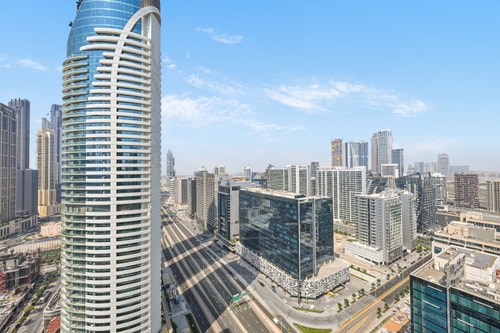 Steps from Dubai Mall: Apartment with Pool & Sauna, photo 7 of 51