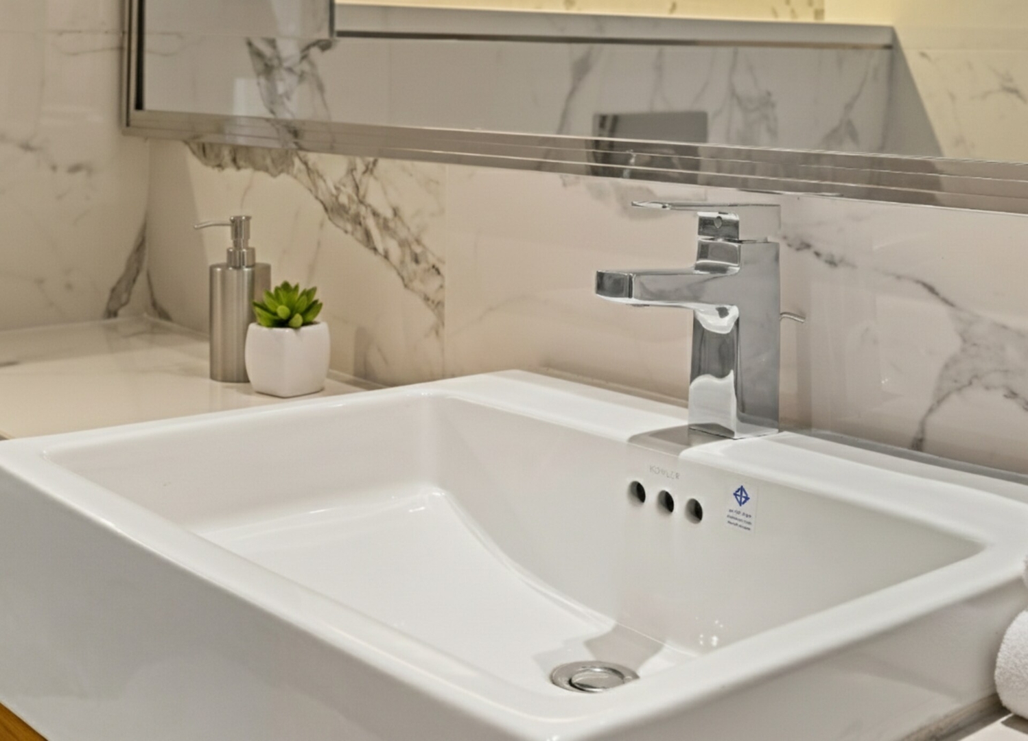 Luxurious studio in Dubai دبي with gym and pool 9 bebalmy.ae
