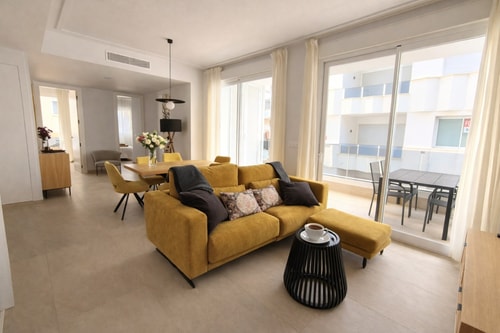 Sunny Coast Apt. 3BR, 2BATHS, AC & Heated POOL