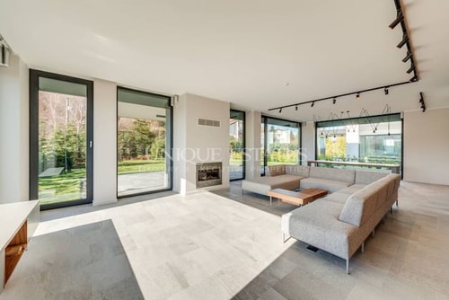 Exceptional Villa in Boyana