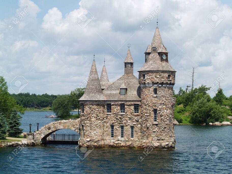 Lake View Castle gallery image 4