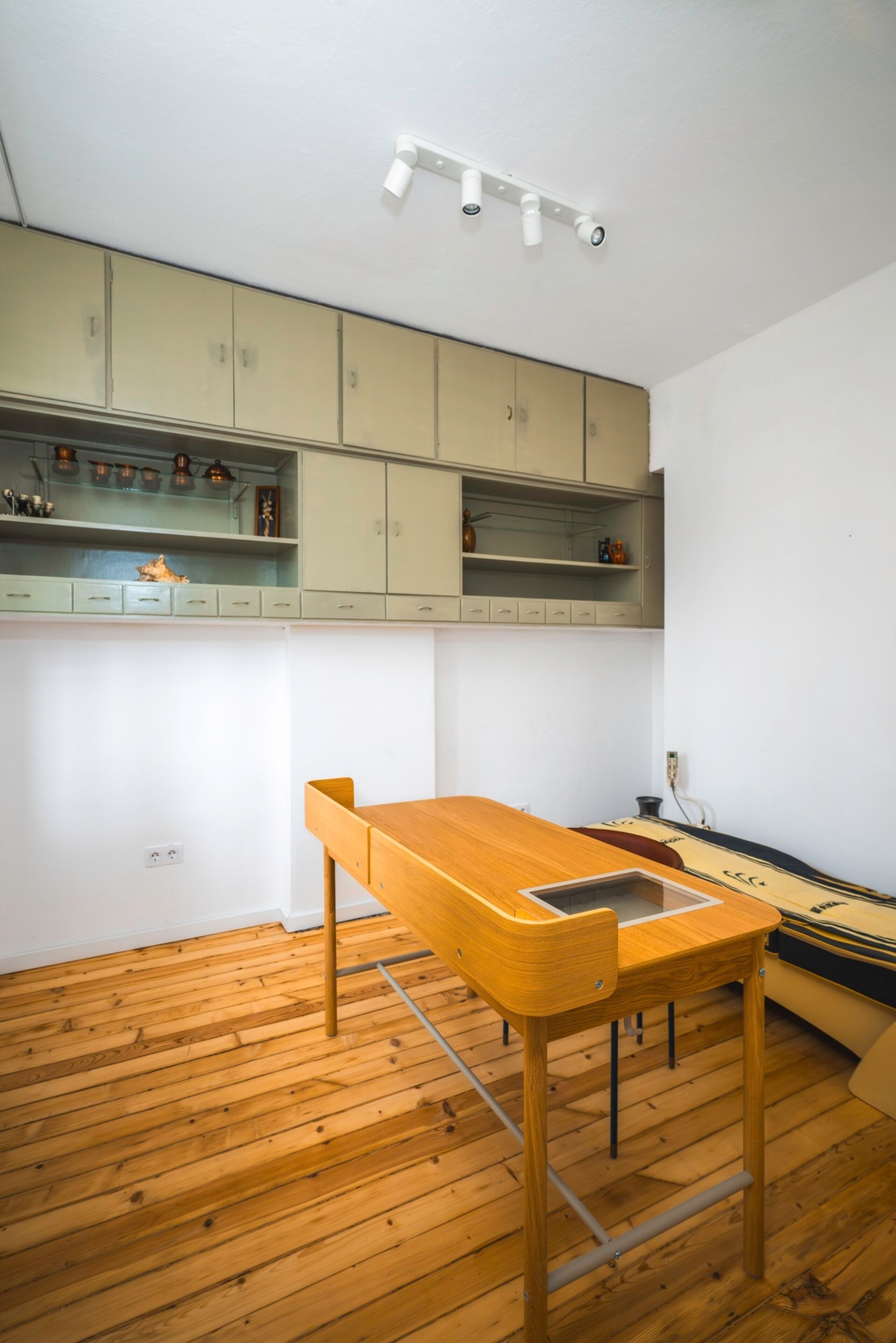 The Vintage Spot - 2BD Flat 26 Flat Manager Booking