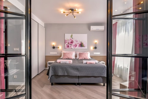 ROS? one bedroom designer apartment in city centre 1 Flat Manager Booking