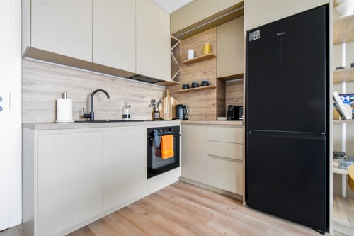 Modern & Quiet 1BR Near Center + Private Parking 4 Flat Manager Booking