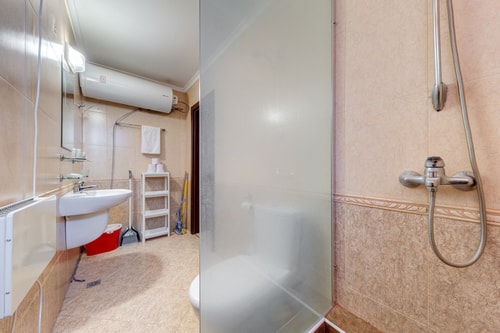 *By the Fireplace* Cozy 2BD Flat with a nice view 21 Flat Manager Booking