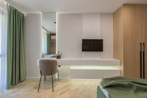 Modern Apartment in Top Center | Steps from Beach 14 Flat Manager Booking