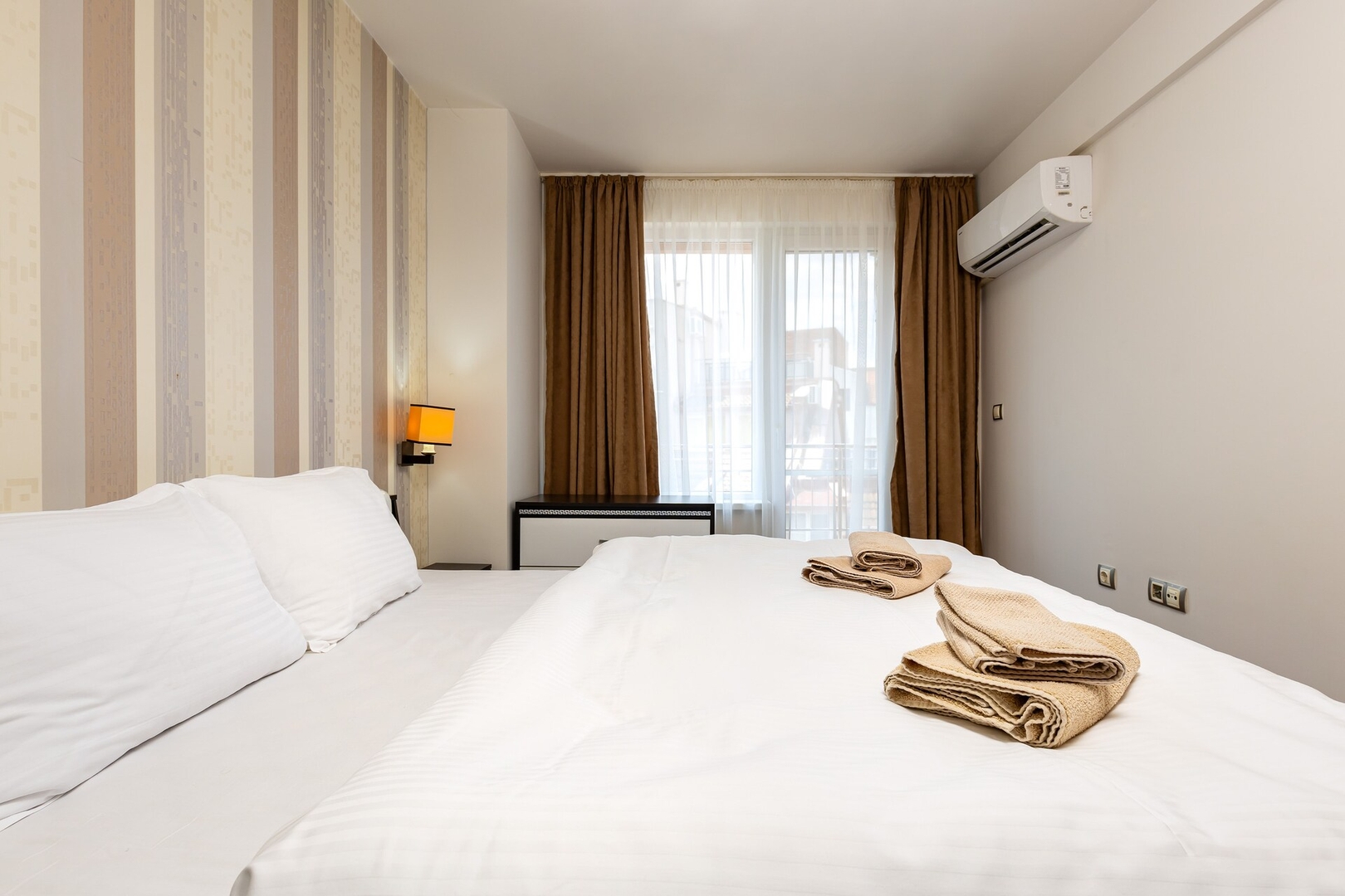 Modern 2BD - 14 min to Medical University 0 Flat Manager Booking