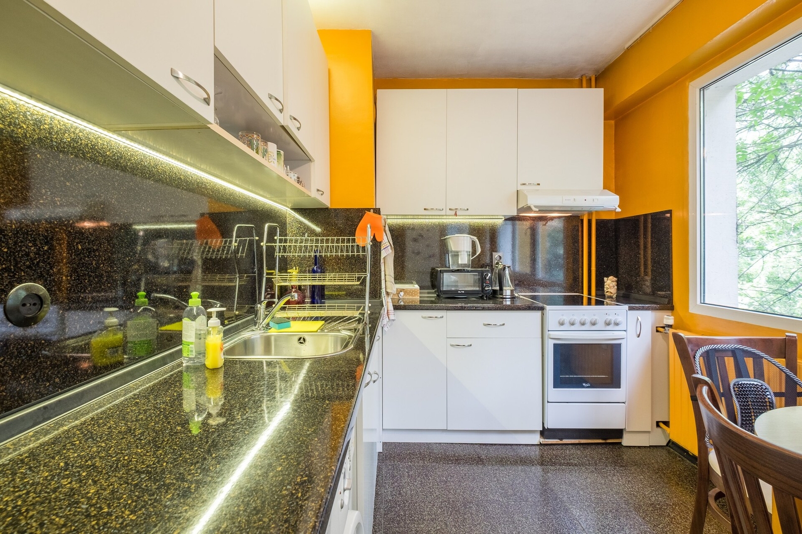Beautiful Flat in Central Location 31 Flat Manager Booking