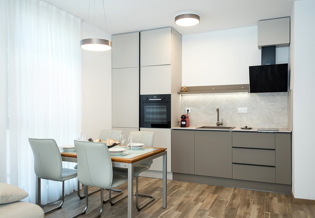 Chic One-Bedroom Getaway in Azur Deluxe Complex Flat Manager Booking