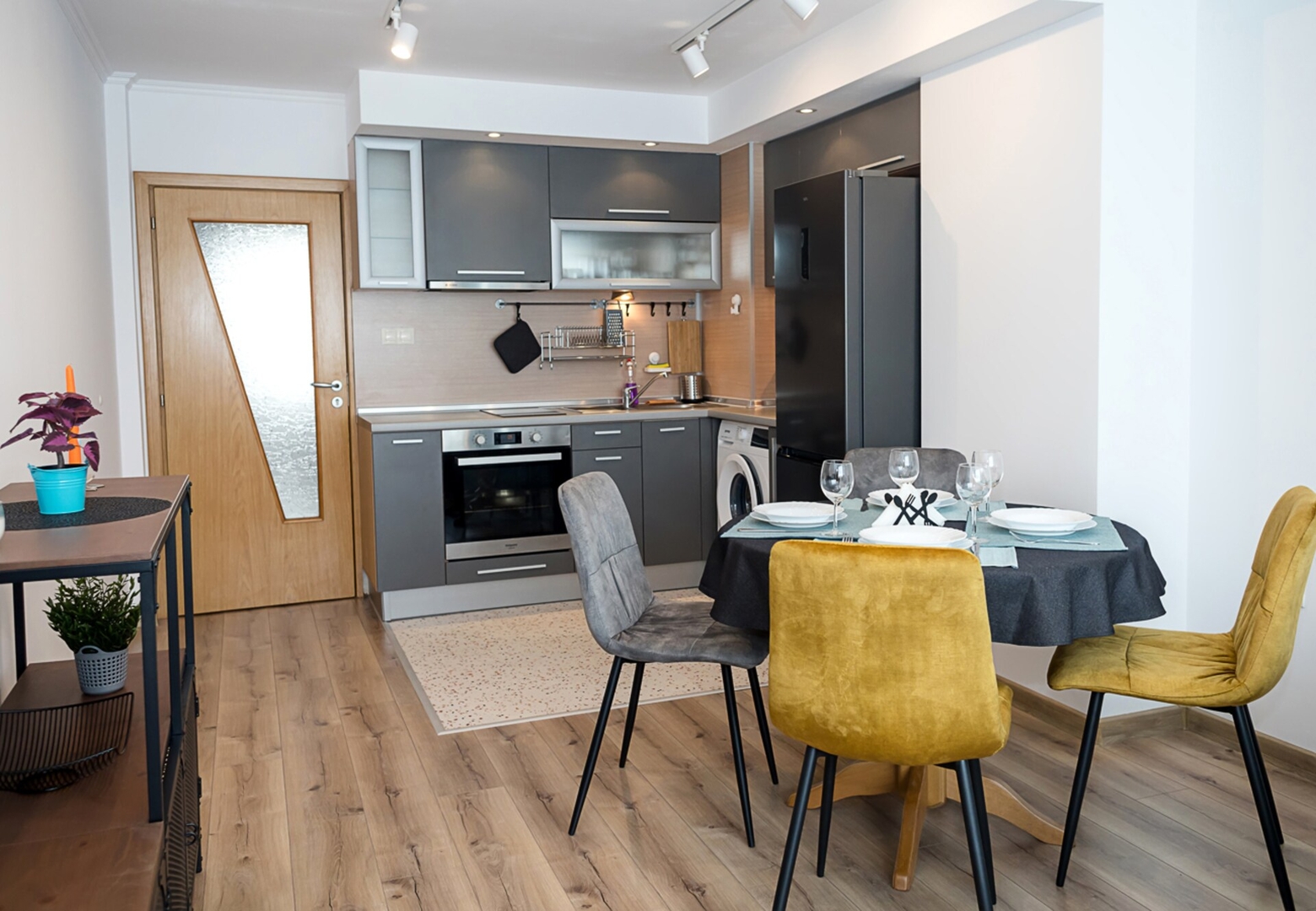 Bright & Comfy 1BR Flat in Levski district - Varna 11 Flat Manager Booking