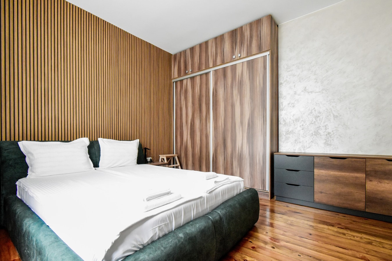 Blue Breeze Apartment 6 Flat Manager Booking