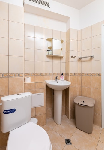 Sunny 1BD Apartment in OLD TOWN 12 Flat Manager Booking