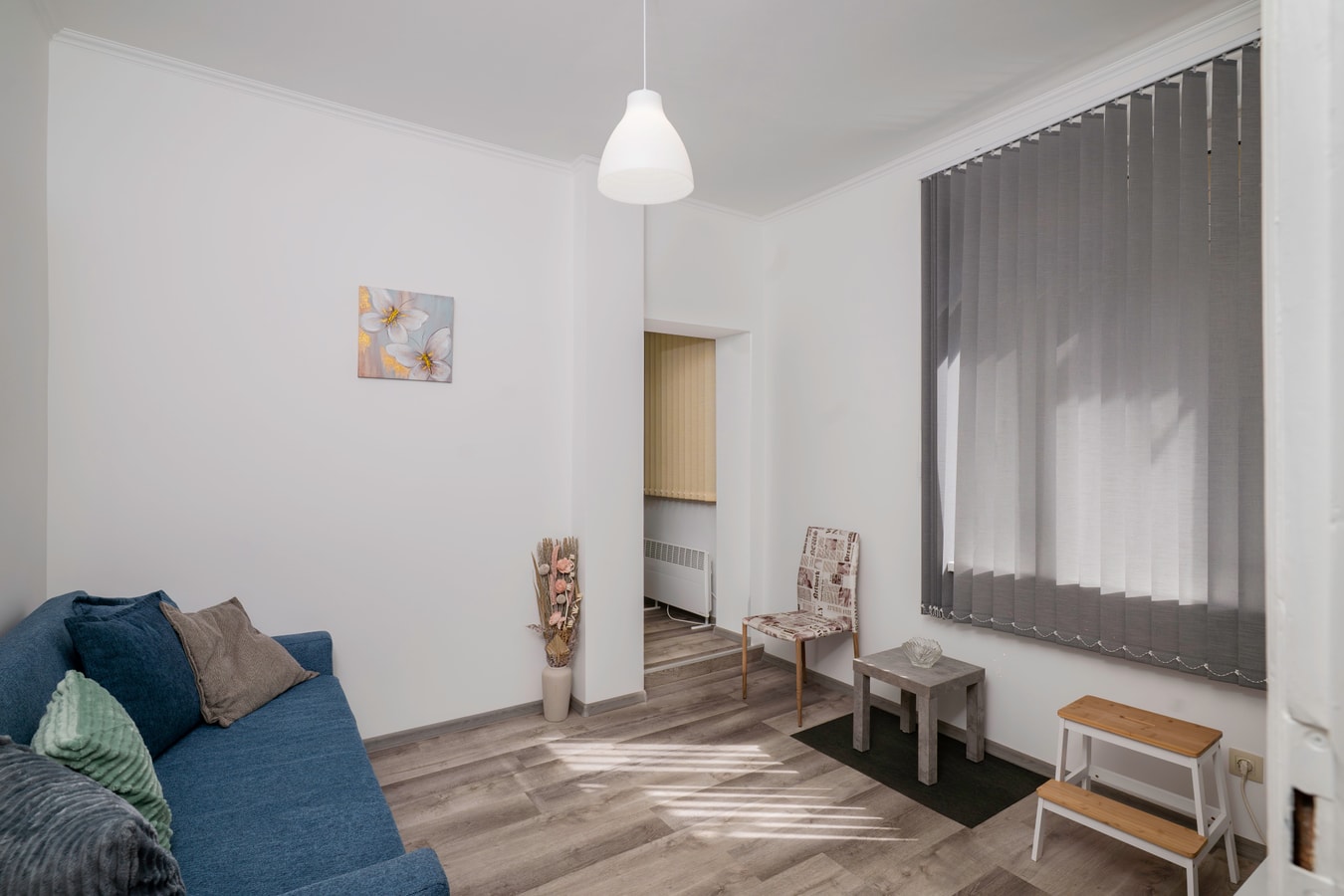 Central 1BD Next to Womens Market and Sofia's Gems 1 Flat Manager Booking
