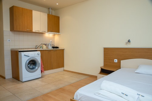 Studio with a balcony near the centre 7 Flat Manager Booking