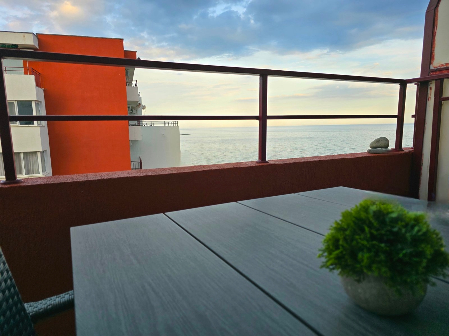 The Sea Balcony - 1BD Apartment by Flat Manager 10 Flat Manager Booking