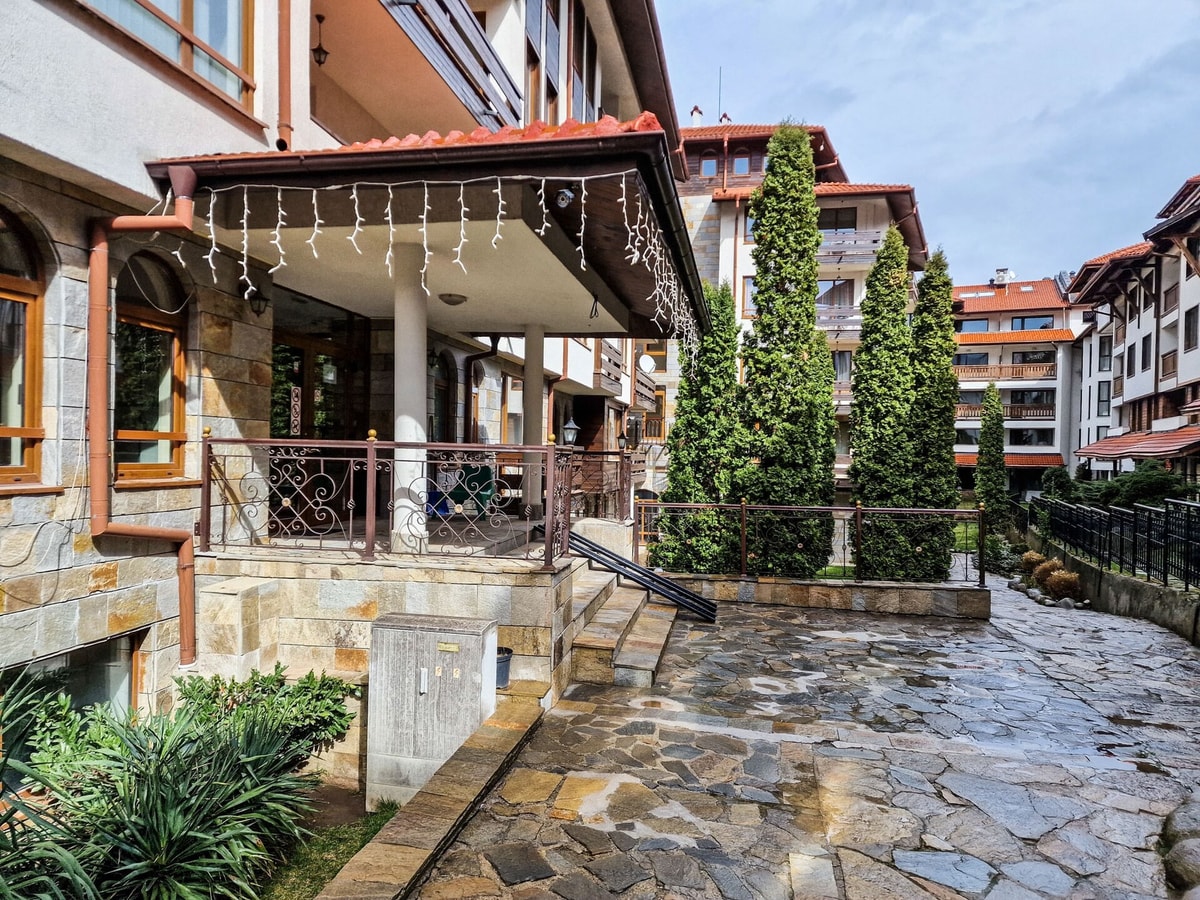 Cedar Lodge 2 Bedroom Apartment 4 Flat Manager Booking