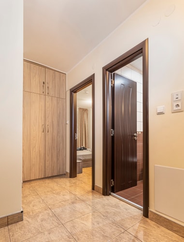 1BD apartment in a calm area near the centre 13 Flat Manager Booking