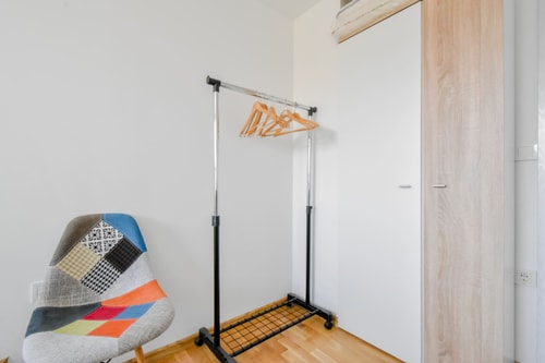 Split-Level City Stay with Balcony 11 Flat Manager Booking