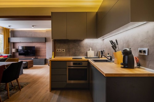 Yonita Gladstone 2BD · The Honeycomb Hideaway 9 Flat Manager Booking