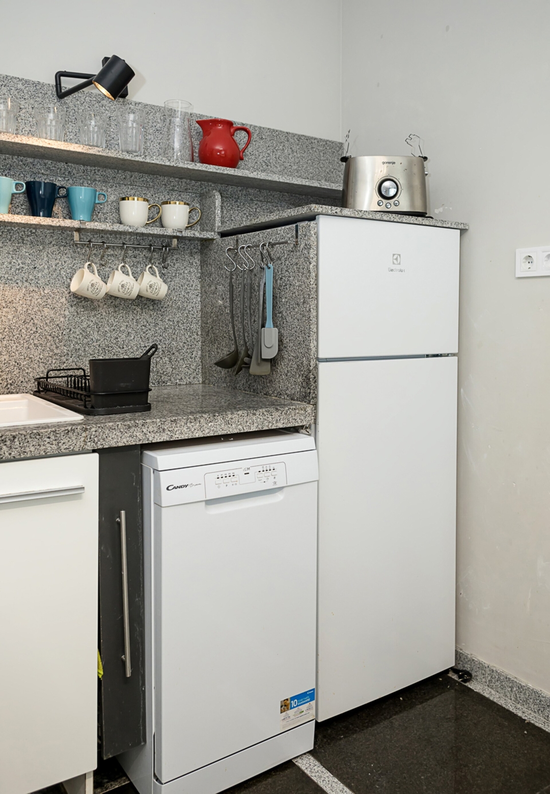 Chic 1BD Flat in St Constantine & Helena Complex 10 Flat Manager Booking
