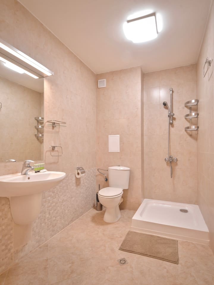South Park, Vitosha View, 2-BDR, 2-BTHR Apartment 30 Flat Manager Booking
