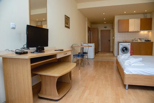 Studio with a balcony near the centre 2 Flat Manager Booking