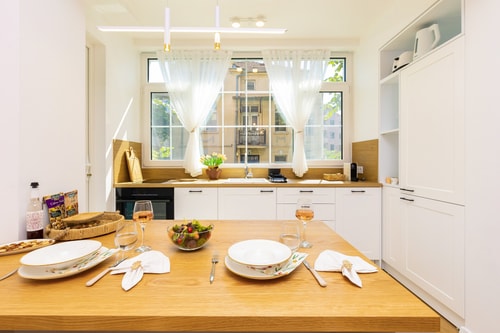 White&Grey Two 1-BD Apartments 8 Flat Manager Booking