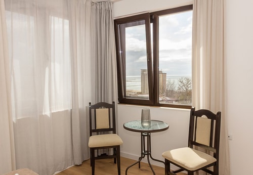 Seaview Haven: Elegant 2BD Flat in Balchik 21 Flat Manager Booking