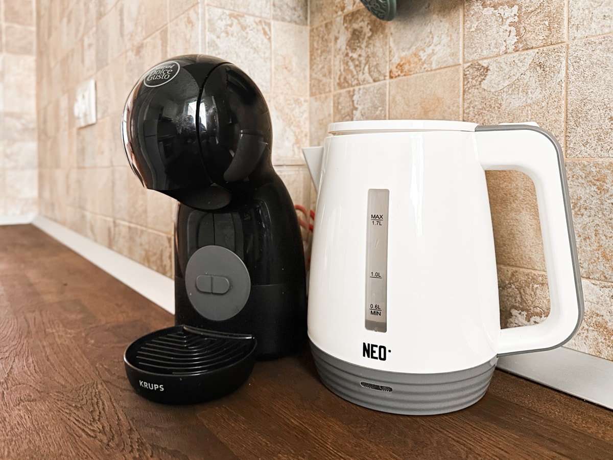 Classic Charm ~ 2BD Central Apartment 8 Flat Manager Booking