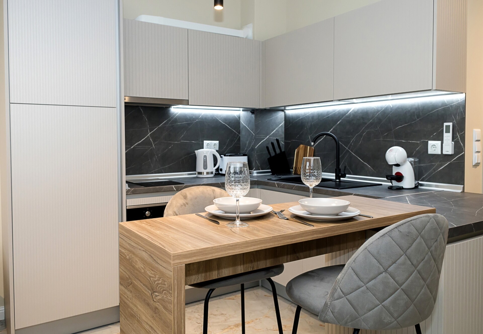 Stylish Studio with Balcony – Bella Vita, Varna 2 Flat Manager Booking