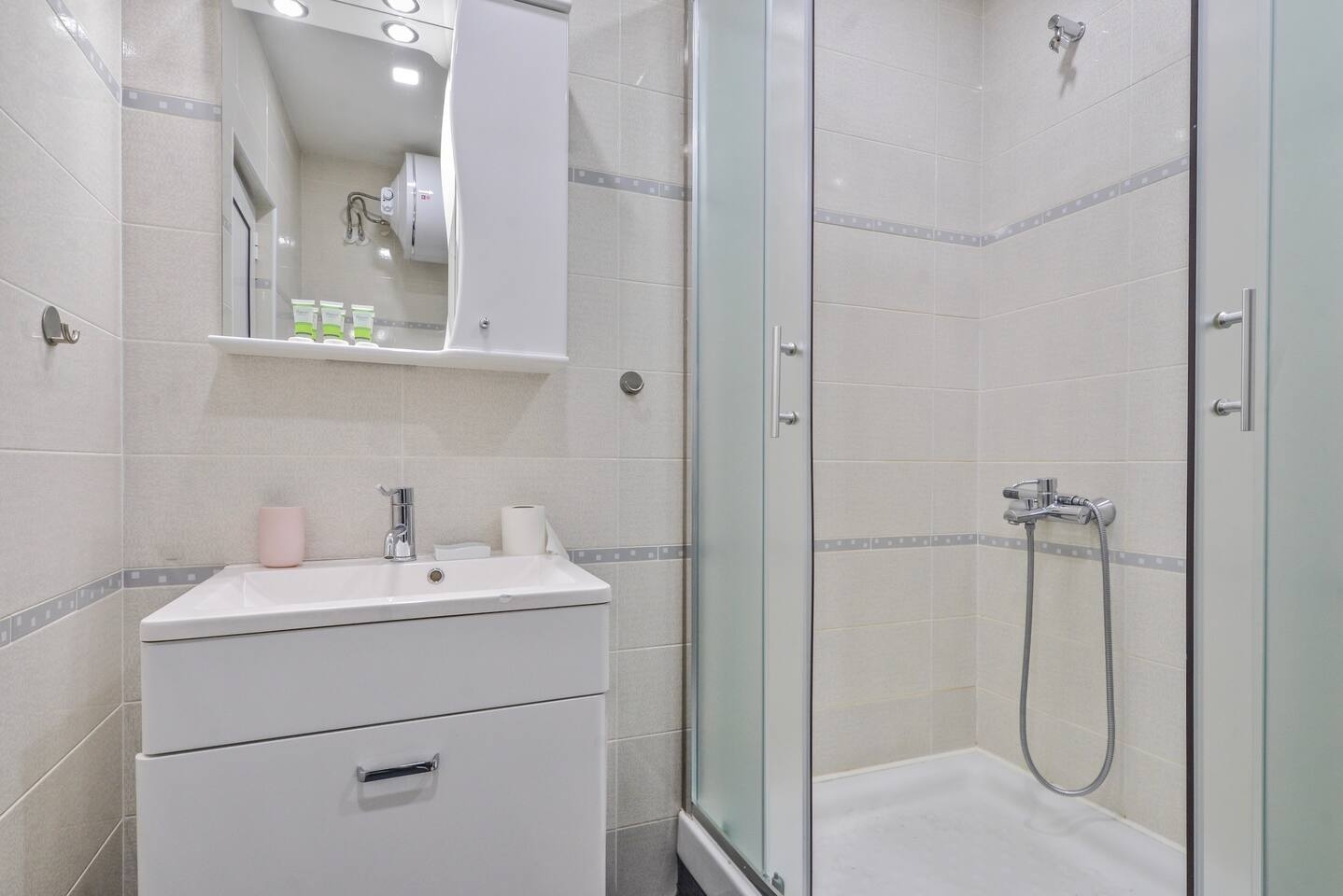 Comfortable Vitosha View 1BD Flat 6 Flat Manager Booking
