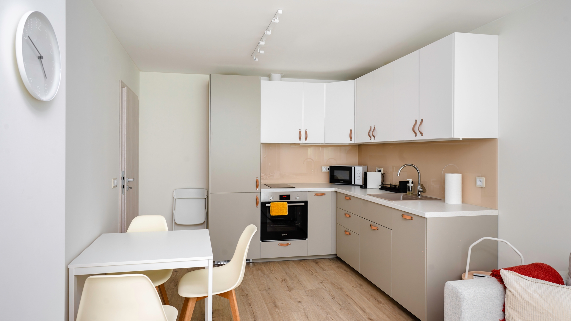 Cozy 1BD Apartment next to NDK 10 Flat Manager Booking