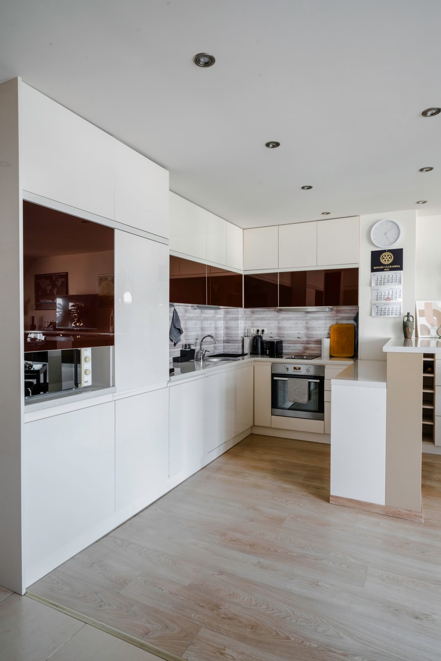 Spacious 2BD Flat with Secure Free Parking 6 Flat Manager Booking