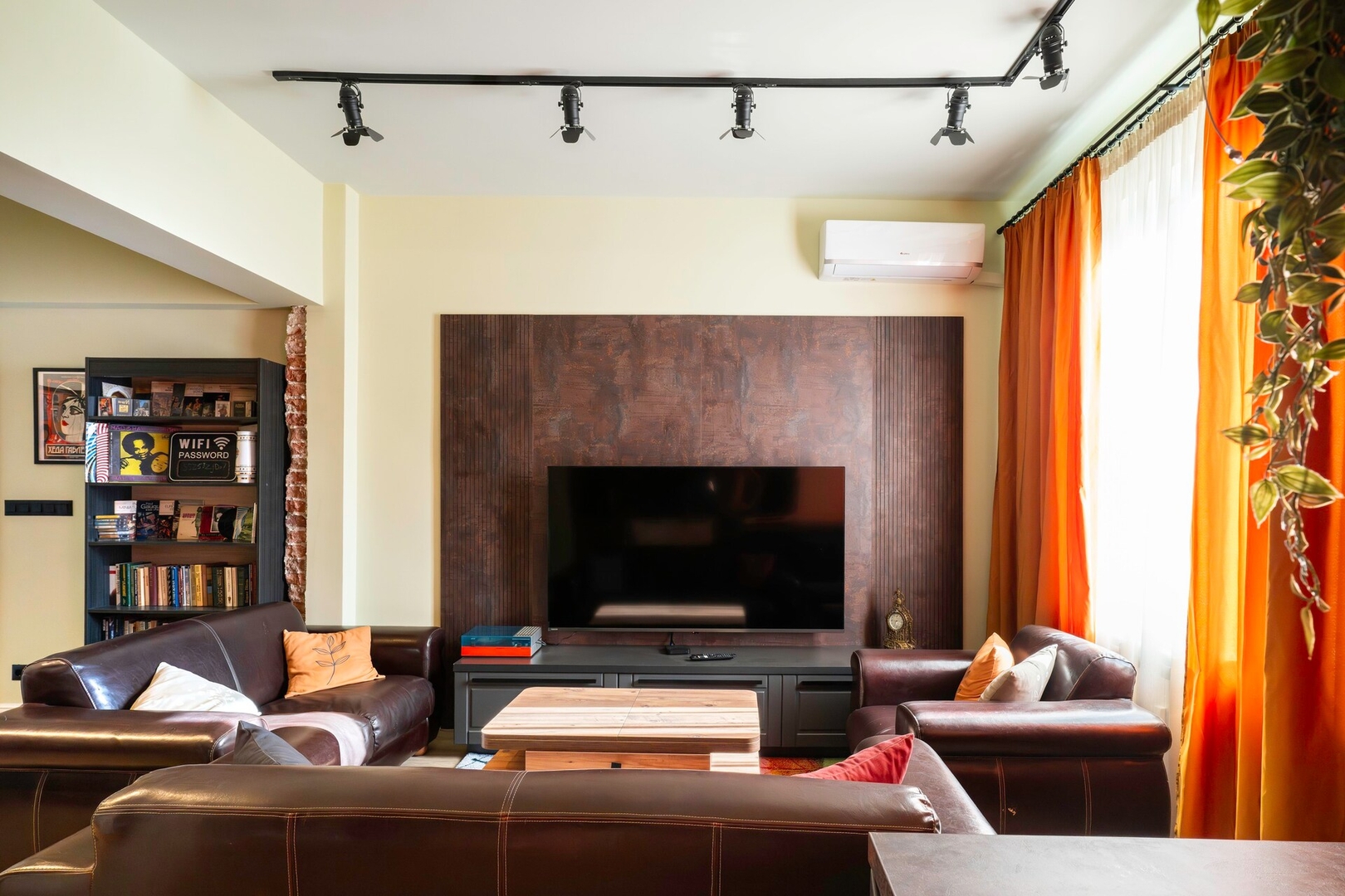 Urban Charm & Comfort: Chic 2BD in Prime Location 0 Flat Manager Booking