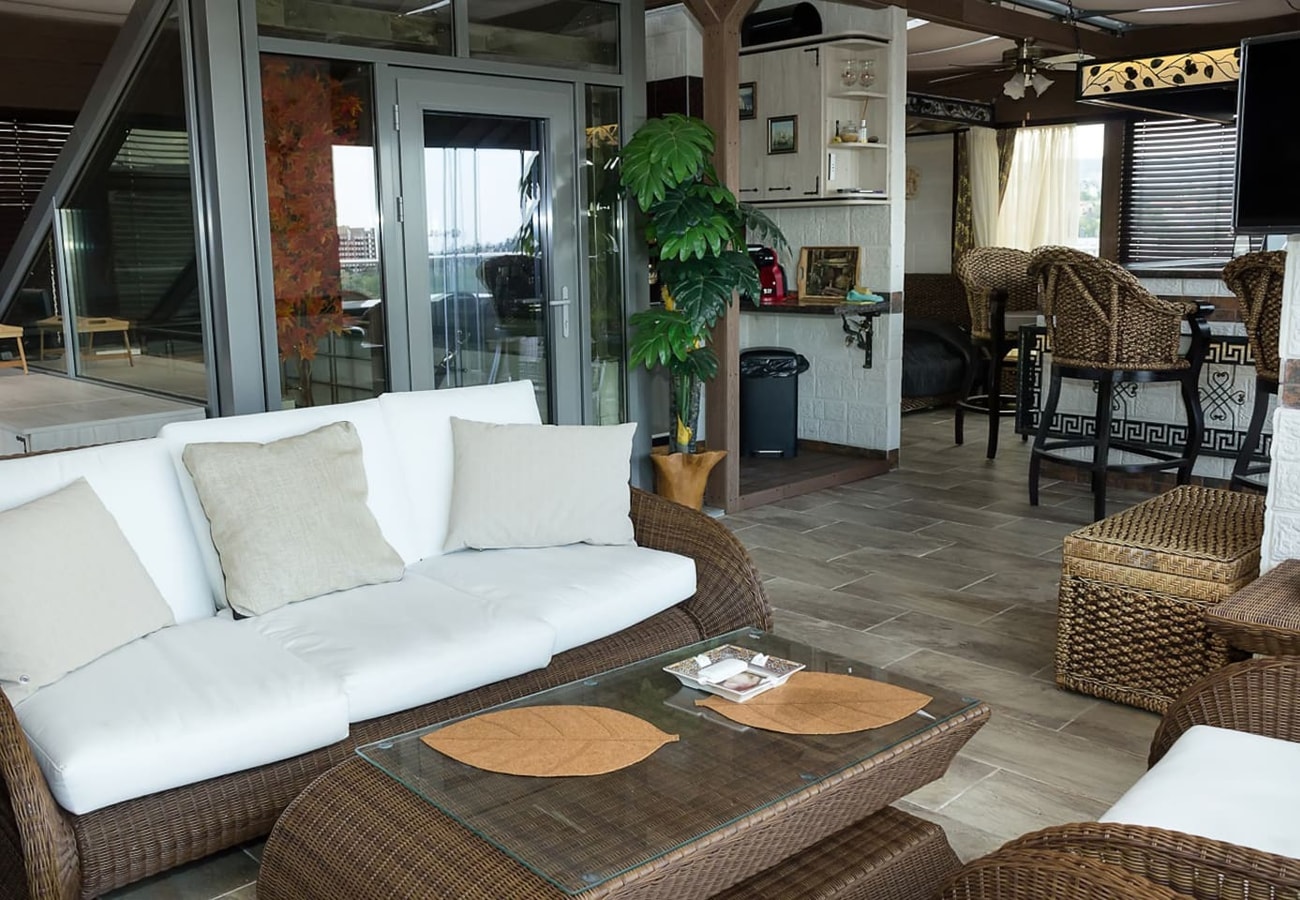 Under the Stars - Lux. Penthouse w/ POOL + Terrace 62 Flat Manager Booking