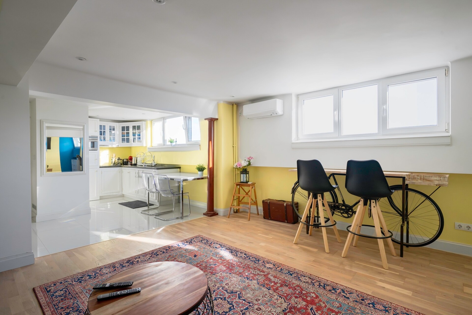 Best View in Top Center | Cozy 1-Bedroom Flat 3 Flat Manager Booking