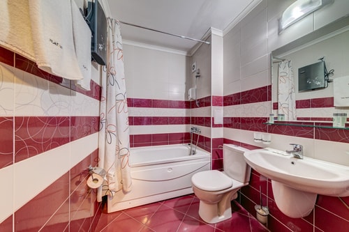Colorful 2BD Apartment with Indoor Fireplace 10 Flat Manager Booking