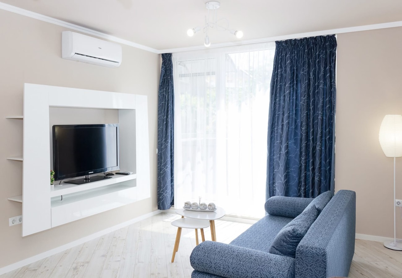 ~Sunny Blue ~ One-Bedroom Flat with Balcony 11 Flat Manager Booking