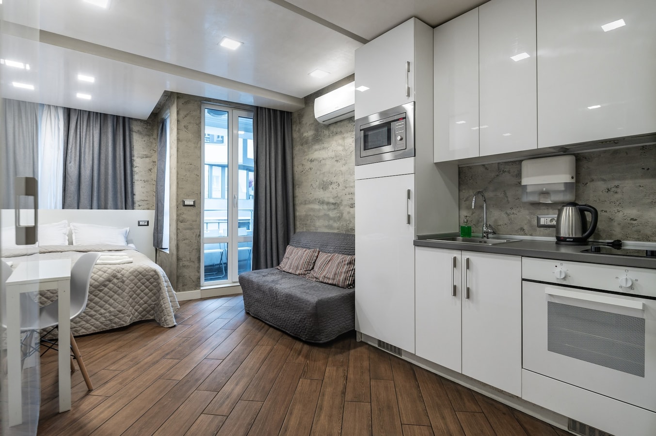 Luxury Studio Silver 6 Flat Manager Booking