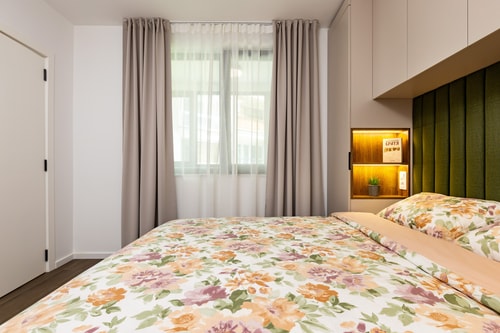 Stylish 1BD with Desk in Karshiaka 4 Flat Manager Booking