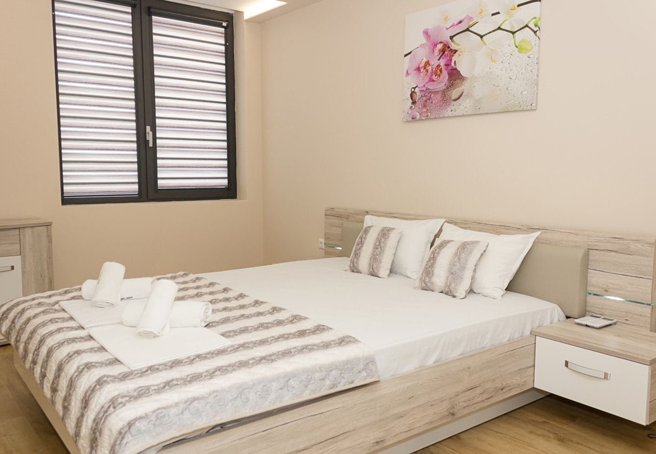 Modern Seaside Retreat in Varna 2 Flat Manager Booking