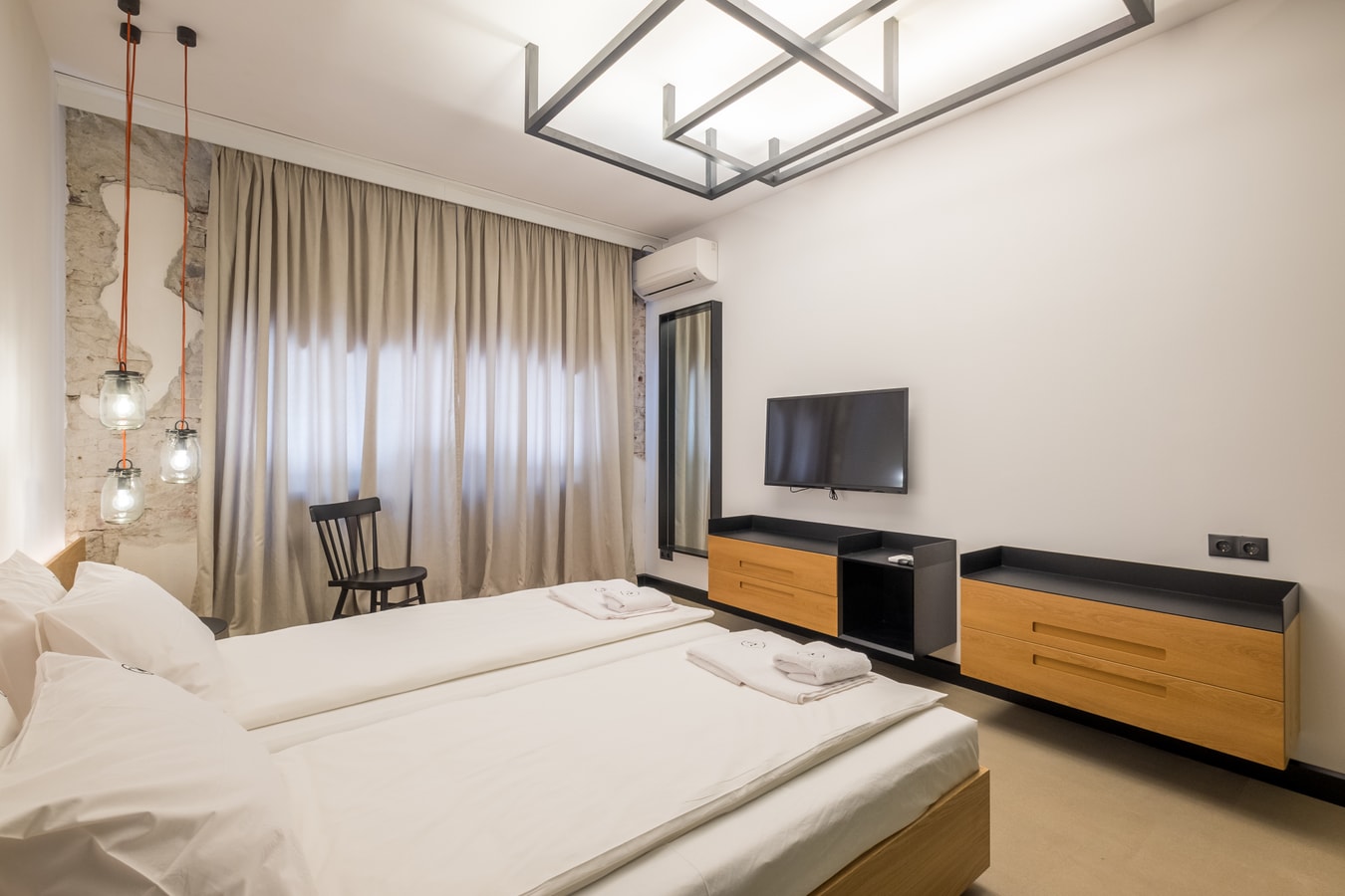 R34 Boutique Hotel - Deluxe Double Room №6 Flataway