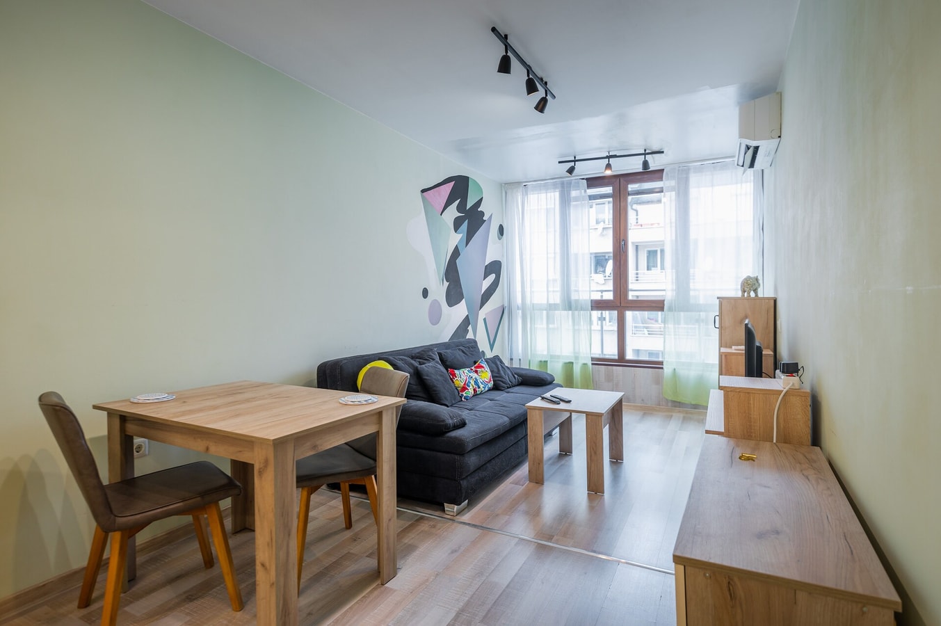 Intelligent Elephant Home - 1BDR Apartment 6 Flat Manager Booking