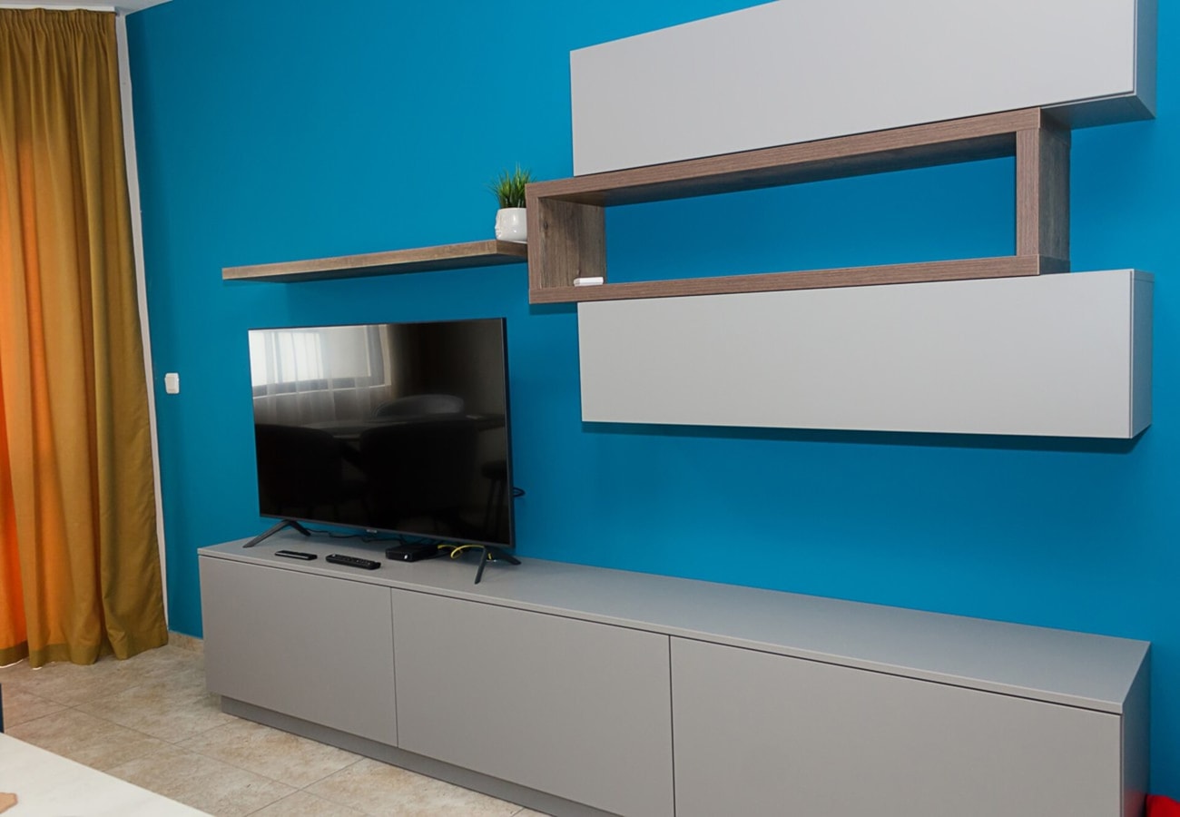 Blue Wave Varna- 2BD Flat with Parking 6 Flat Manager Booking