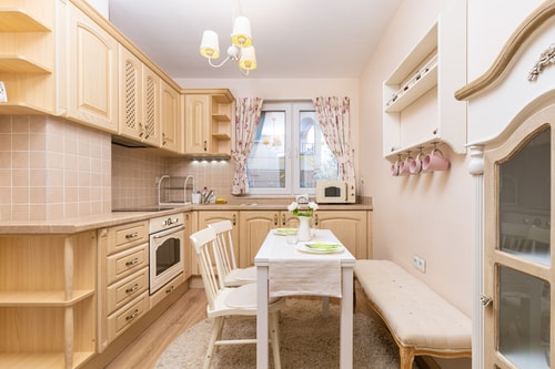 Bright & Cozy 1BD Flat with a Terrace and Parking 2 Flat Manager Booking