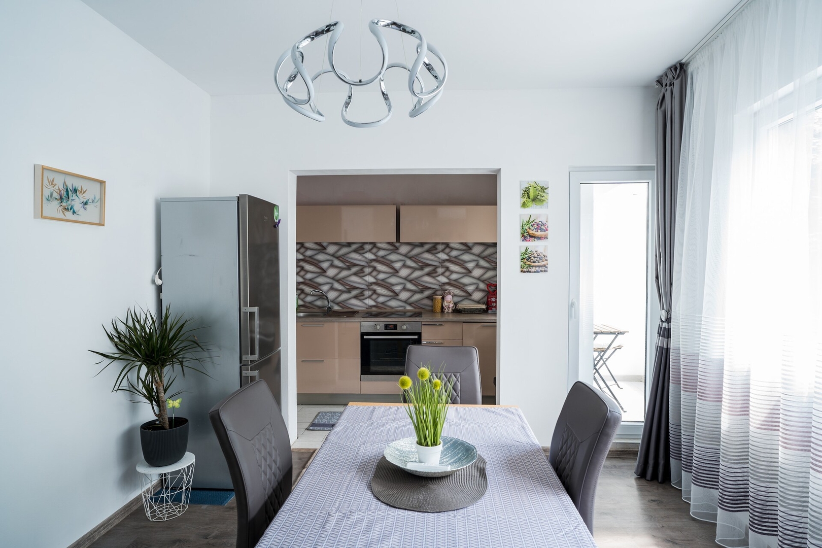 Black Sea 2bdrm Central Apartment 4 Flat Manager Booking