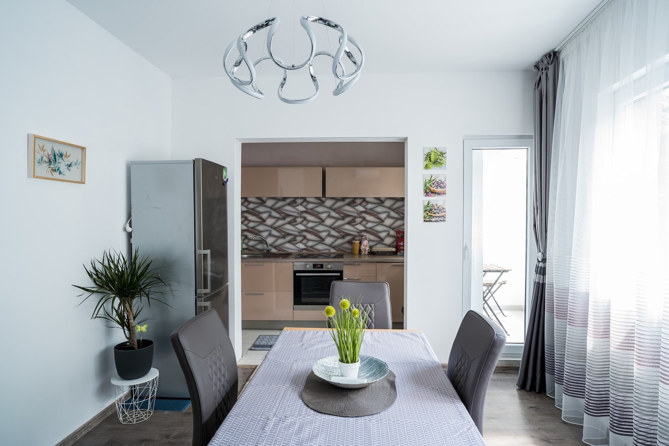 Black Sea 2bdrm Central Apartment 4 Flat Manager Booking