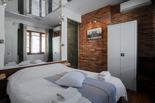 Cinématique - Designer 1BD on Solunska 0 Flat Manager Booking